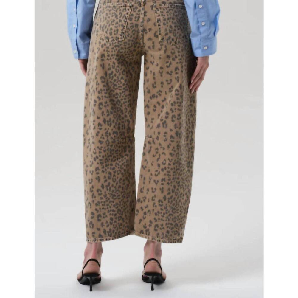 NEW CITIZENS OF HUMANITY women's miro relaxed jean in natural cheetah - Picture 3 of 4